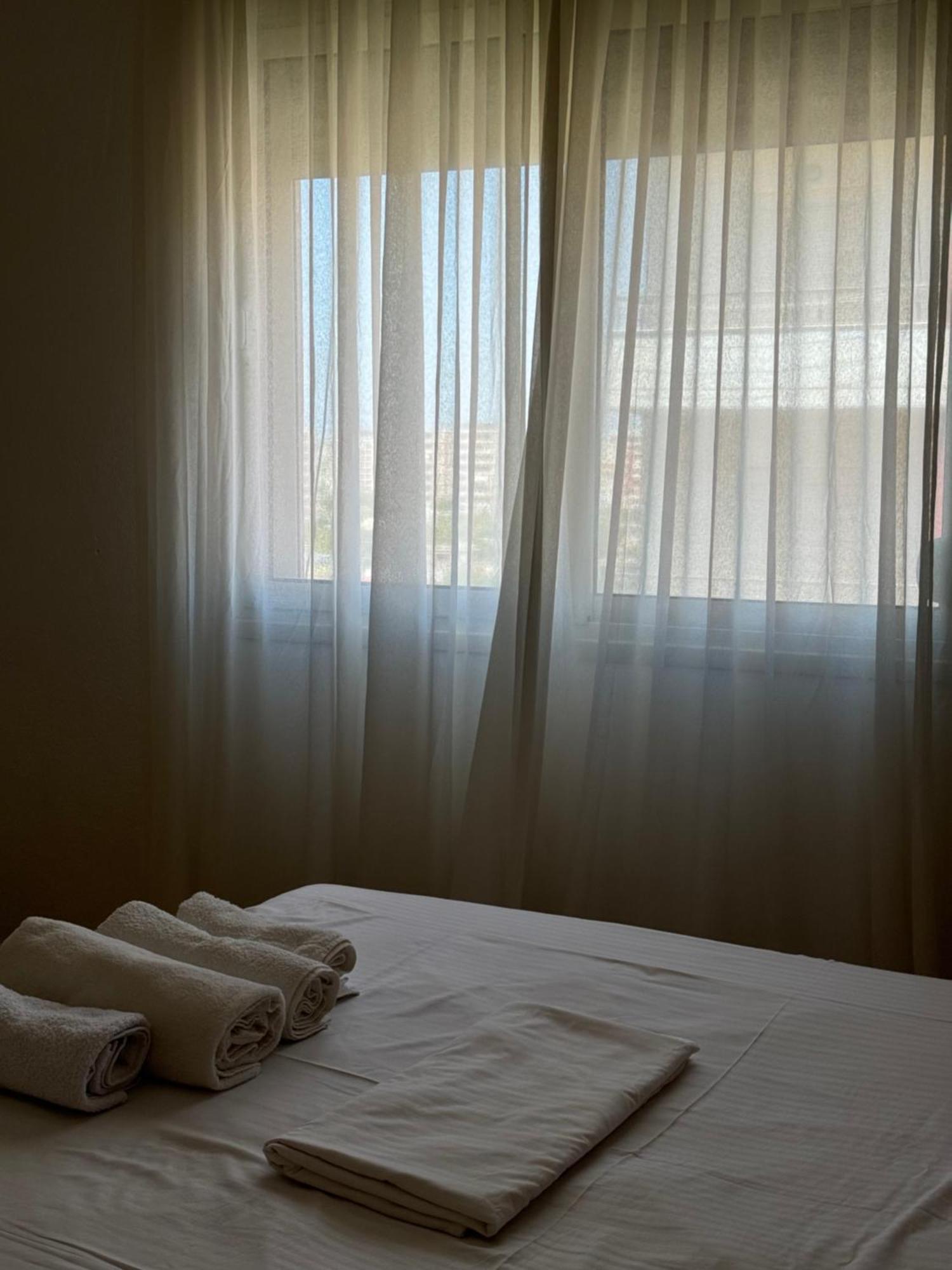 Elegant Apartment In Lungomare - N 23 Vlore Bagian luar foto