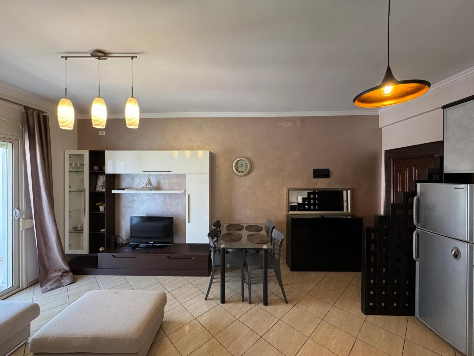 Elegant Apartment In Lungomare - N 23 Vlore Bagian luar foto
