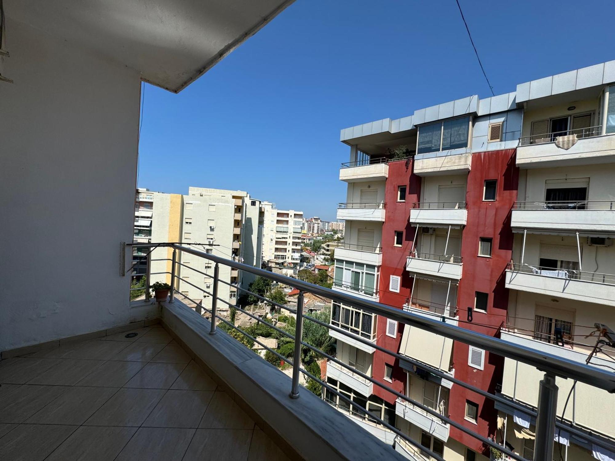Elegant Apartment In Lungomare - N 23 Vlore Bagian luar foto