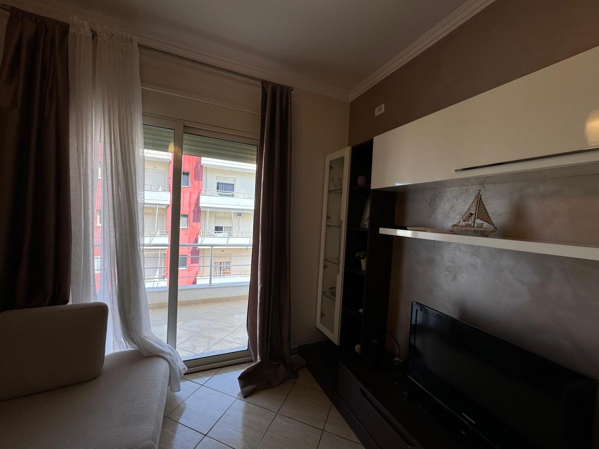 Elegant Apartment In Lungomare - N 23 Vlore Bagian luar foto